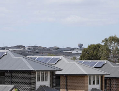 Gli impianti solari sui tetti australiani superano in media i 9 kW